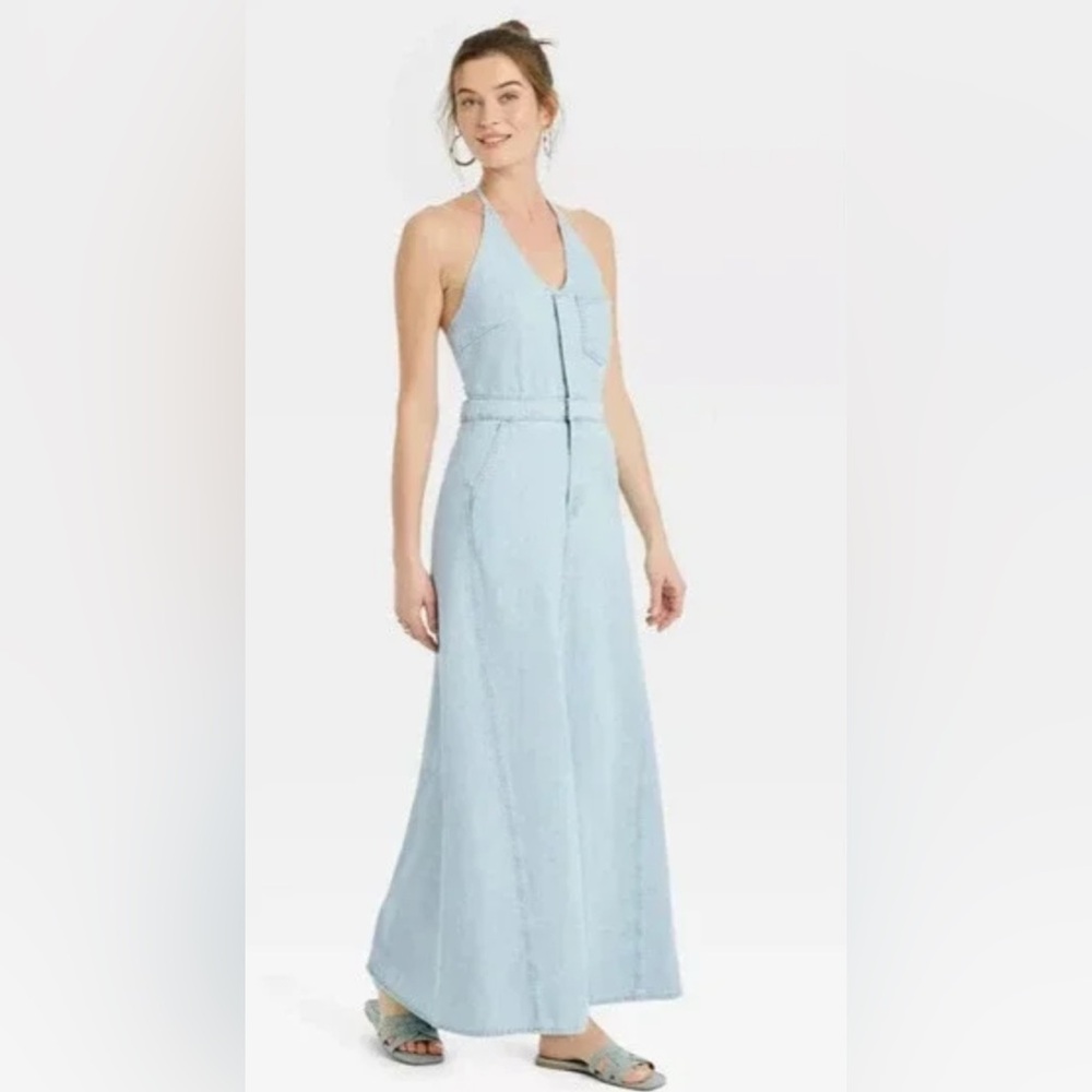 Universal Thread Women's Halter Neck Denim Maxi Dress with Pockets Light Blue 00